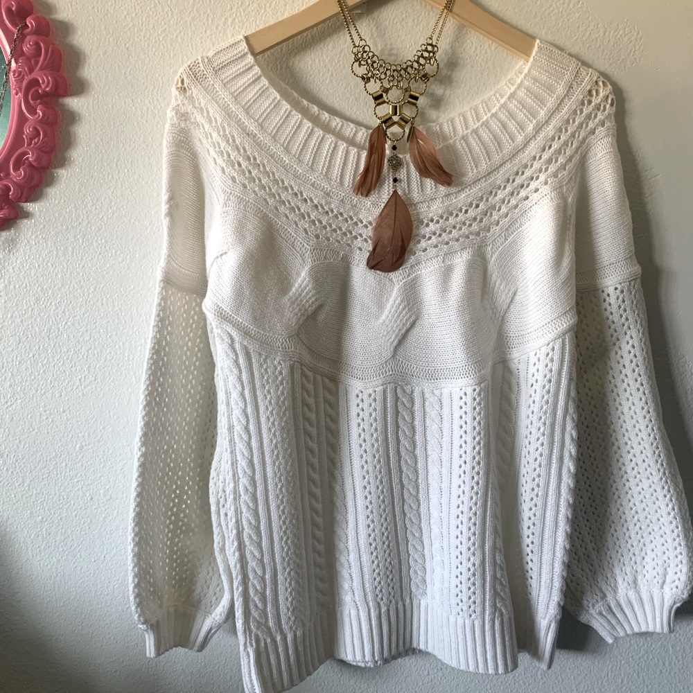 Cable Knit Sweater 🐻‍❄️